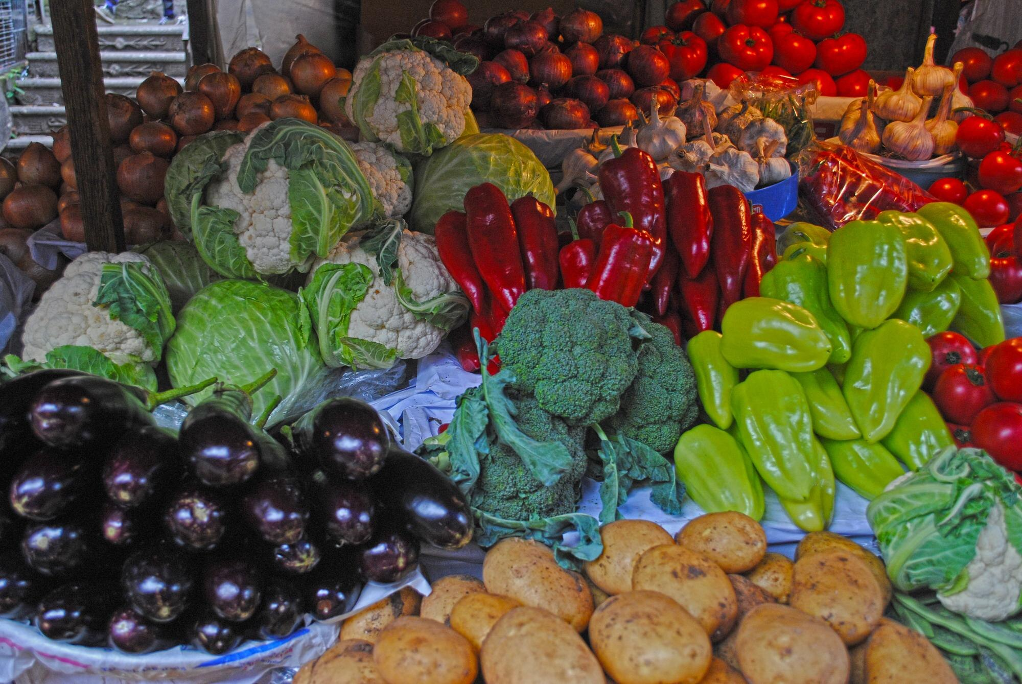 How to do off-season Vegetable Farming, a Complete Guide!